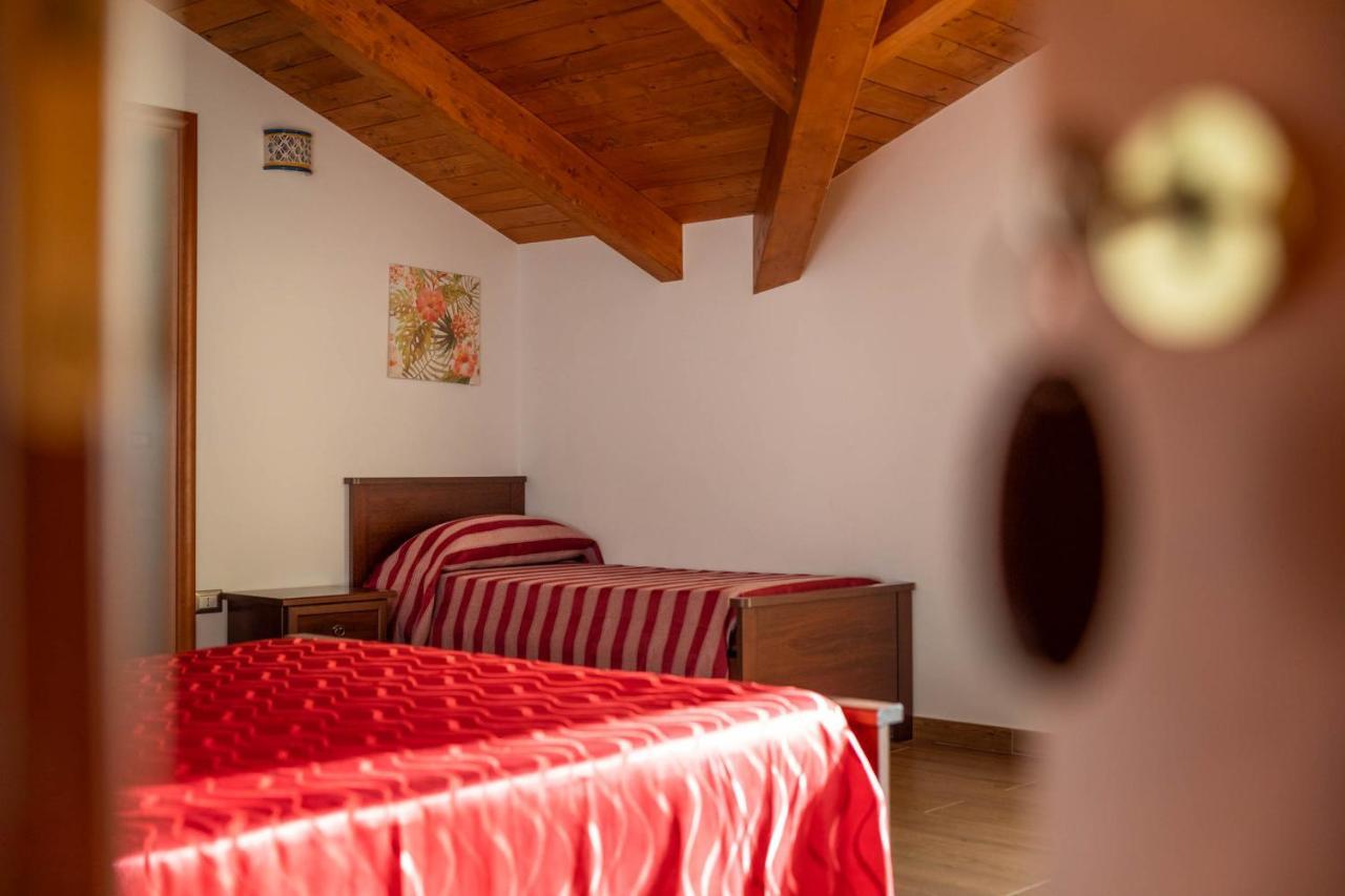 B&B La Mortella Albanella Exteriör bild
